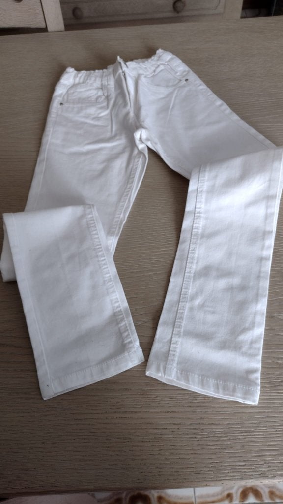 witte broek maat 146, Kinderen en Baby's, Kinderkleding | Maat 146, Ophalen of Verzenden, Zo goed als nieuw, Meisje, Broek