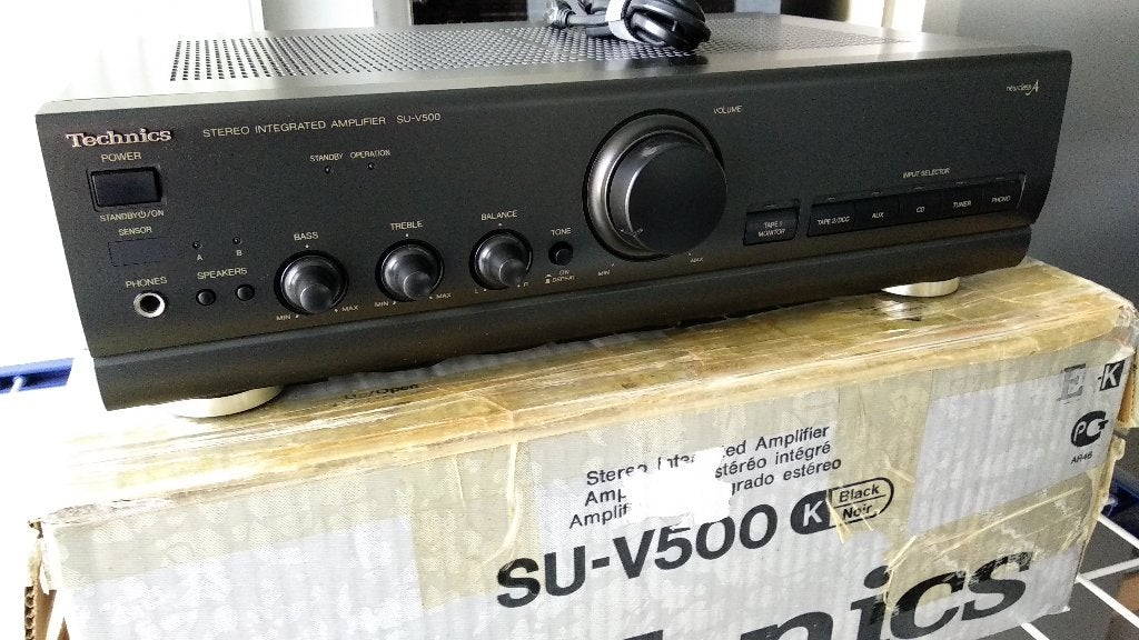 TECHNICS model SU V500 - Stereo Integrated Amplifier, TV, Hi-fi & Vidéo, Autres marques, Moins de 60 watts, Comme neuf, Enlèvement