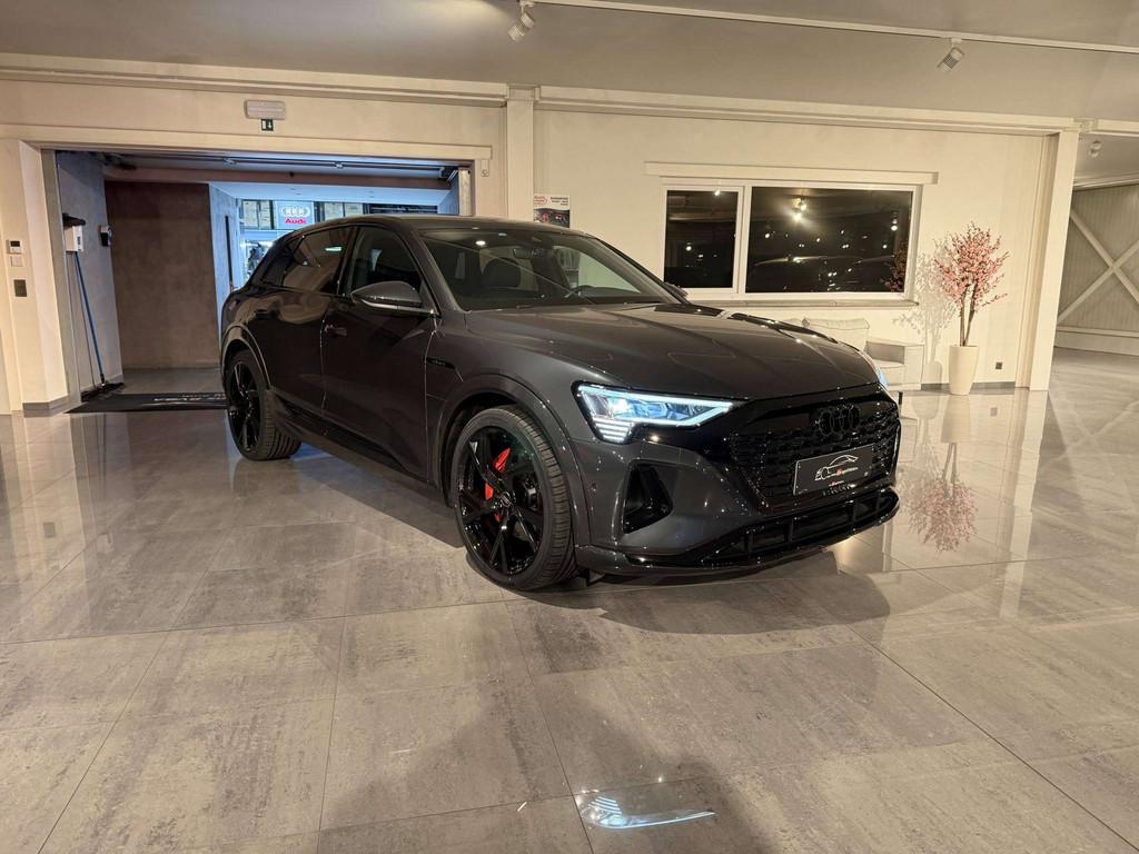 Audi Q8 e-tron 340PK QUATTRO * FULL BLACK PACK * CAR PLAY *, Auto's, Audi, Particulier, Te koop, Q8 e-tron, 4x4, ABS, Adaptieve lichten