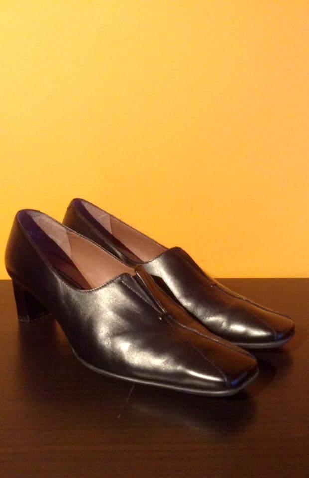 38,5 schoenen met leren hak, Kleding | Dames, Schoenen, Ophalen of Verzenden, Zo goed als nieuw, Zwart