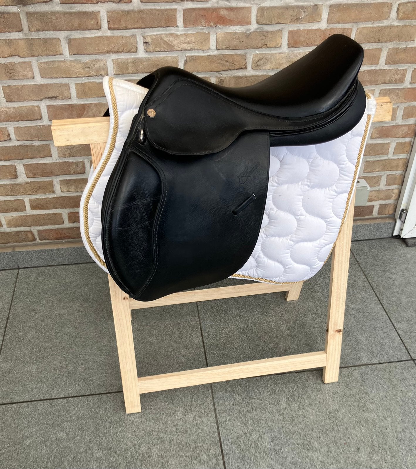 Springzadel 17,5 inch, Dieren en Toebehoren, Ophalen of Verzenden, Zo goed als nieuw