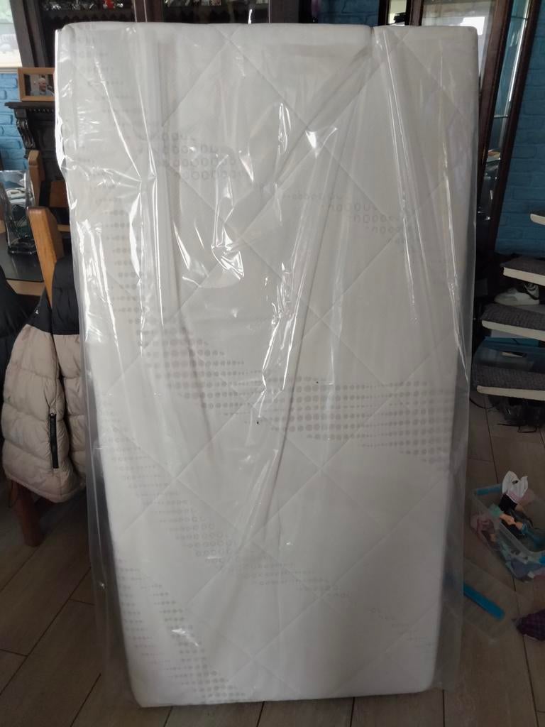 Matras Sleepworld kinderbed 140 x 70 x 10 cm, Ophalen, Matras