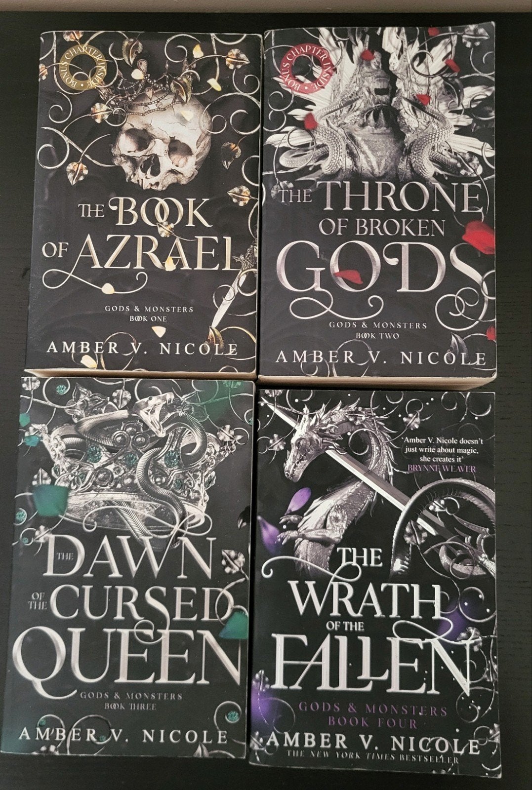 The Book of Azrael Reeks - Amber V. Nicole, Ophalen of Verzenden, Zo goed als nieuw