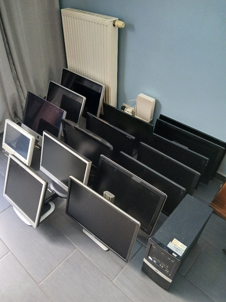 Écran d'ordinateur (PC/iMac) ou de tv avec lecteur DVD, Computers en Software, Monitoren, Ophalen, Gebruikt, HDMI, HP