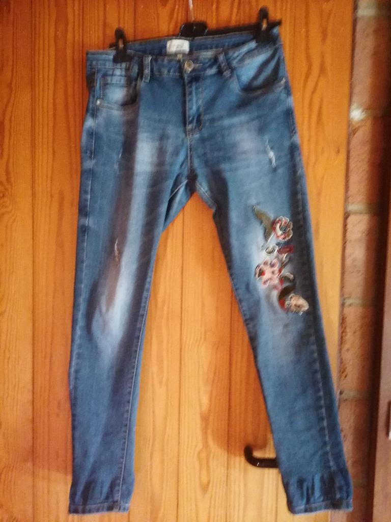 Jean's lady met borduurwerk, Ophalen of Verzenden, Gedragen, W30 - W32 (confectie 38/40)
