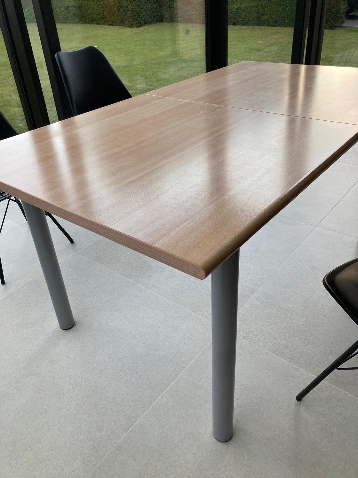 Keukentafel, Ophalen