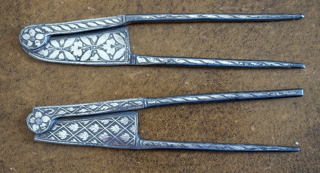 Ancienne Paire de Casse Noix de Betel en Argent Tribal, Enlèvement ou Envoi