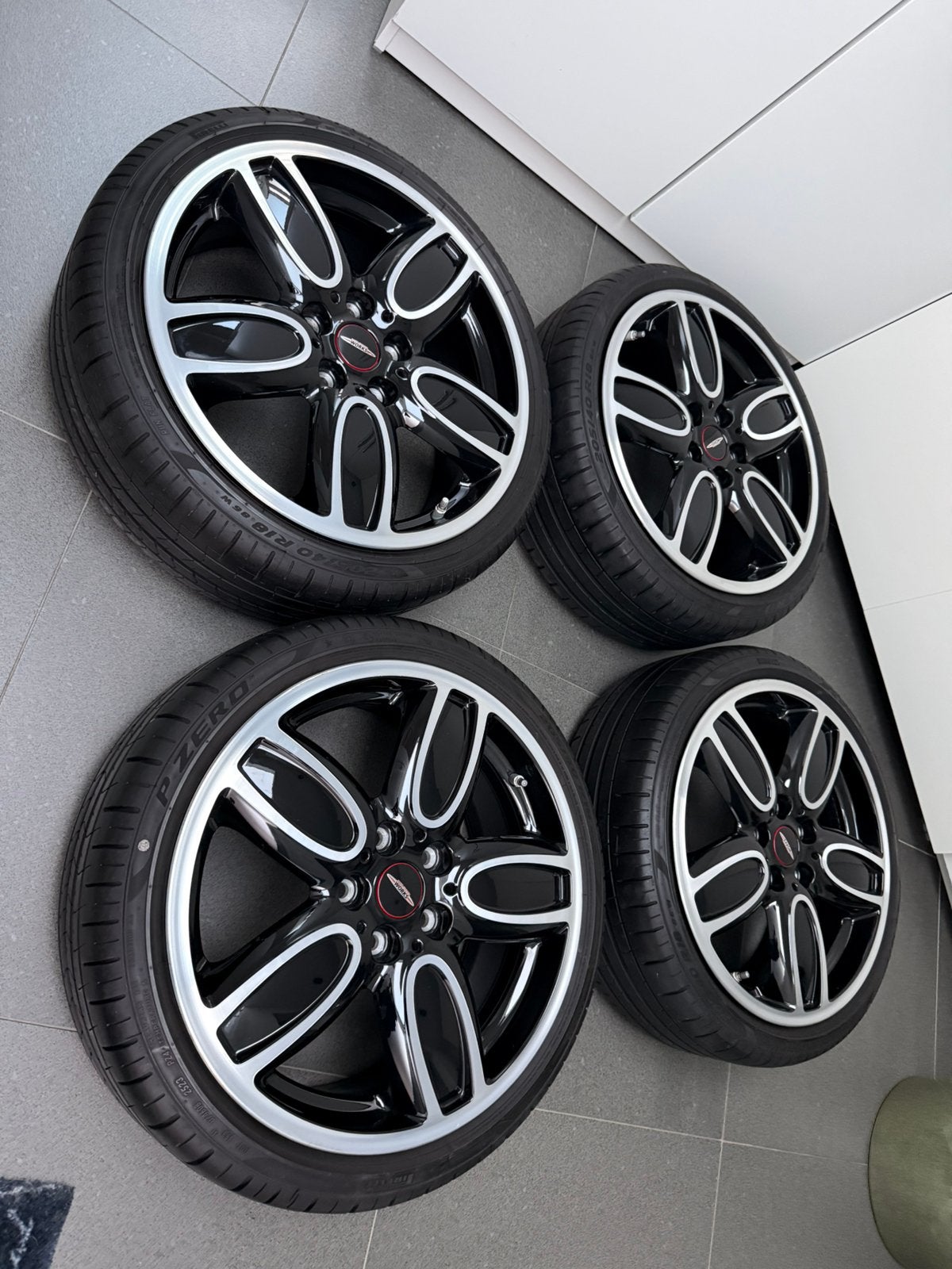 Super beau jeu de roues Mini JCW de 18 pouces., Autos : Pièces & Accessoires, Pneus été, 18 pouces, Enlèvement, Jante(s)