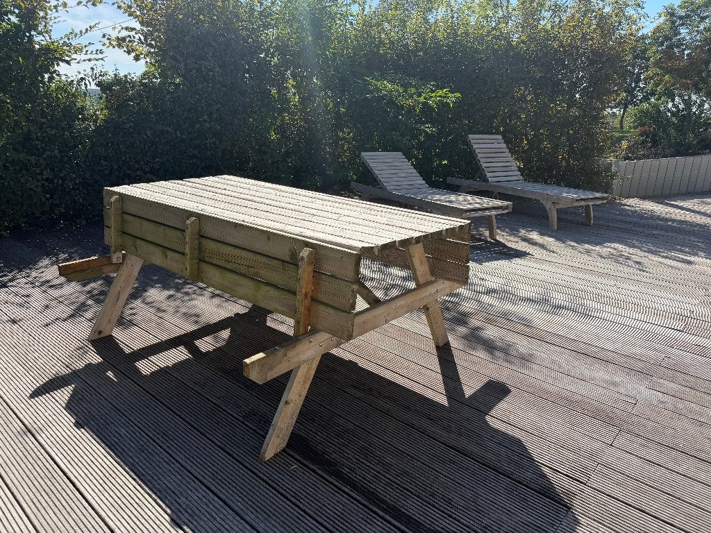 Table de pique-nique avec bancs pliants, Enlèvement, Utilisé, Rectangulaire, Bois