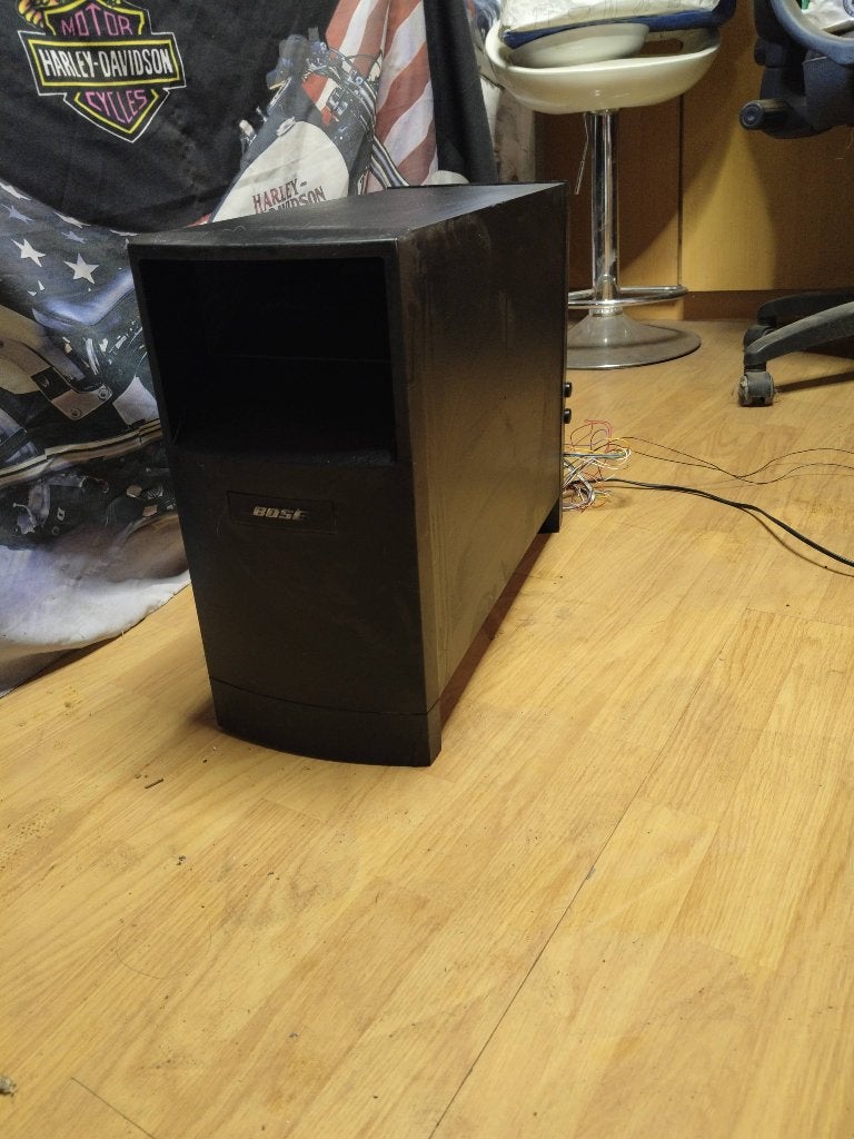Bose, TV, Hi-fi & Vidéo, Subwoofer, 60 à 120 watts, Enlèvement, Utilisé