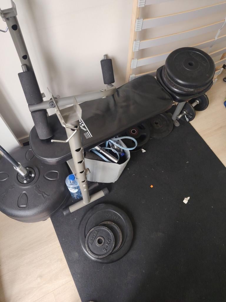 Benchpress + bar 20kg + veel gewichten 5-10-20kg, Sport en Fitness, Fitnessmaterialen, Ophalen