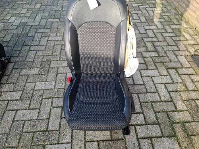 Assise siège gauche d'un Kia XCeed, Kia, -, 3 mois de garantie, Utilisé