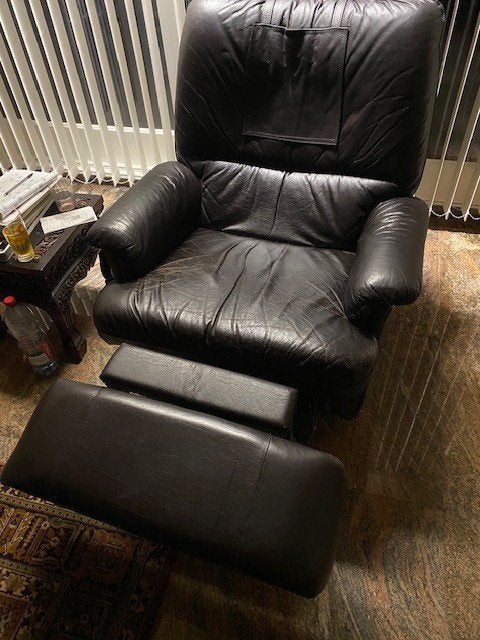 TWEE ECHTLEDEREN RELAXZETELS (identiek), Huis en Inrichting, Ophalen, Gebruikt, 50 tot 75 cm, Leer