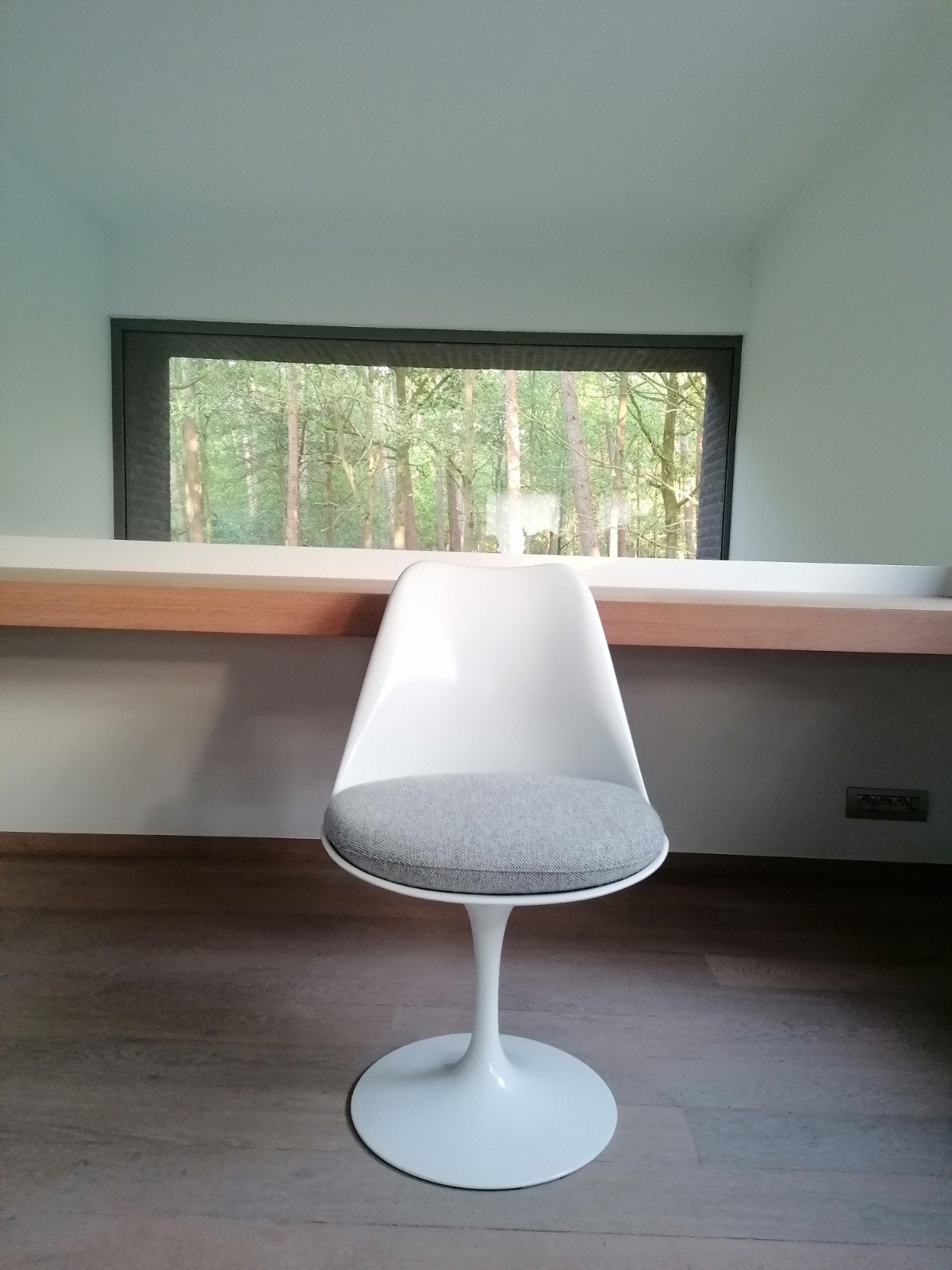 Chaise de salle à manger Knoll Saarinen Tulip (nouvelle), Enlèvement, Gris