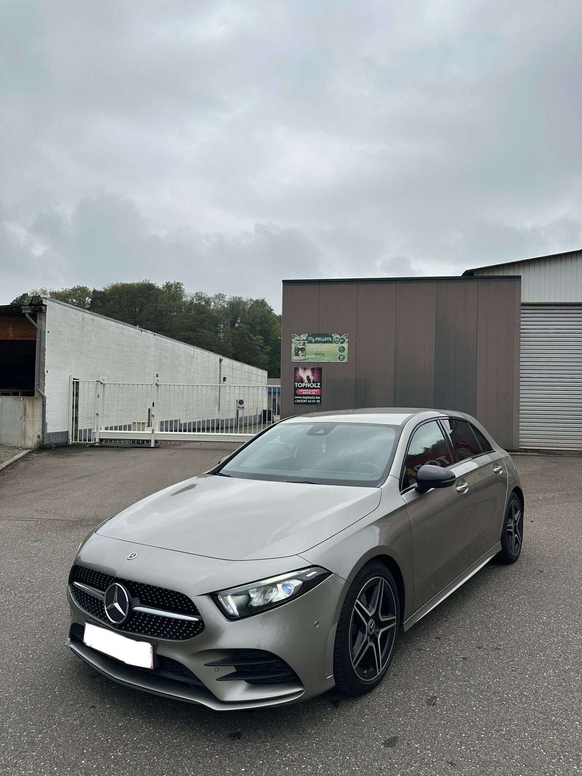 Mercedes-Benz A180d AMG LINE automatique LED, Autos, Achat, Noir, Particulier, 85 kW