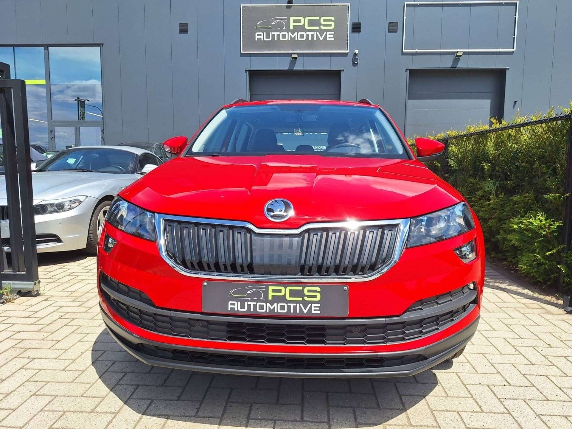 Skoda Karoq Turbo / 78.000 km / 2020 / 1.0 Benzine / 12 mnd, Autos, Skoda, Rouge, Achat, Euro 6, Entreprise