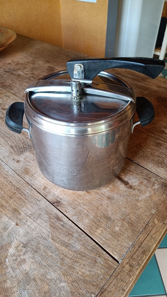 snelkookpan lagostina, Huis en Inrichting, Ophalen, Gebruikt, Inox, Snelkookpan