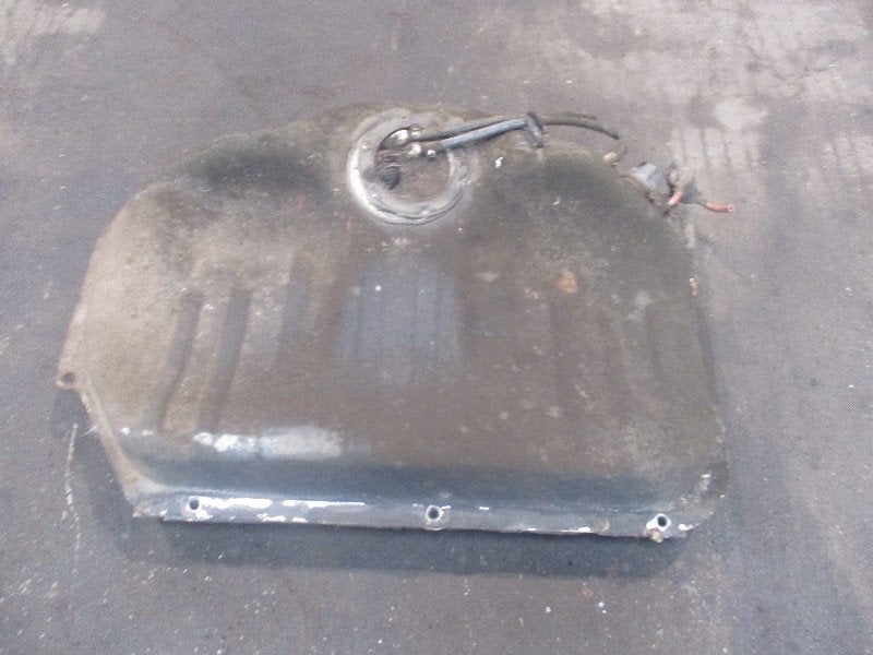 RESERVOIR CARBURANT Nissan 100 NX (B13) (01-1990/12-1996), Autos : Pièces & Accessoires, Germany@nissan-services.eu, Kronenweg 38
50389  Wesseling, DE