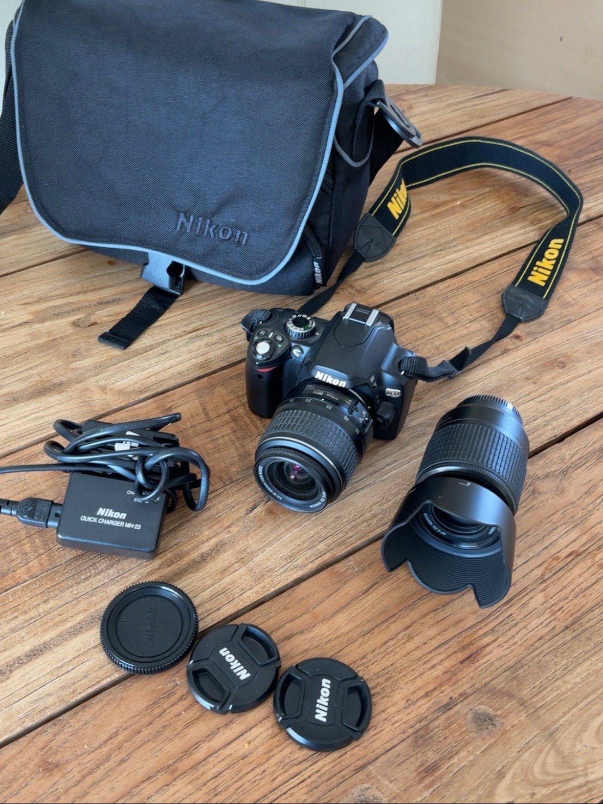 Nikon D60 DSLR + 18-55mm & 55-200mm lens+ originele tas, Audio, Tv en Foto, Ophalen of Verzenden, Gebruikt, Accu, Nikon