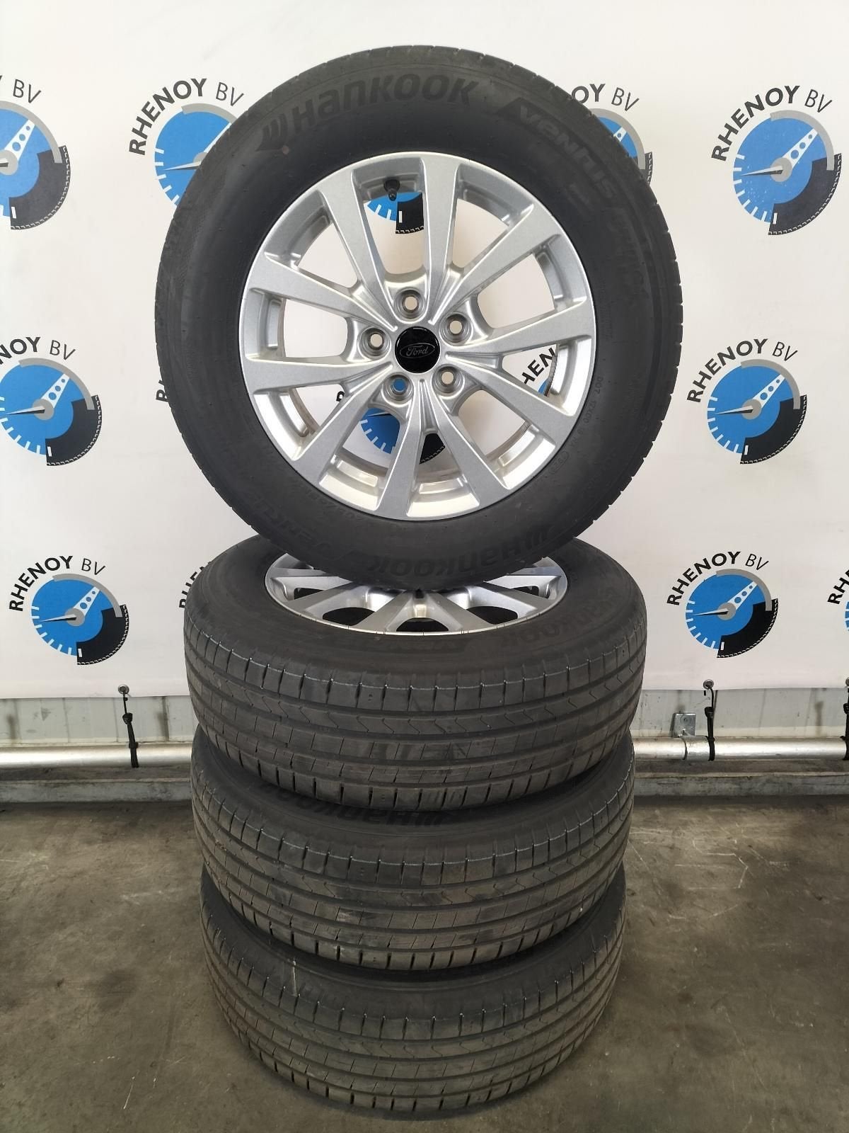 Ford Tourneo Courier 2023 t/m 2026  205/ 65 / 16 Hankook, -, Banden en Velgen, -, ARN erkend