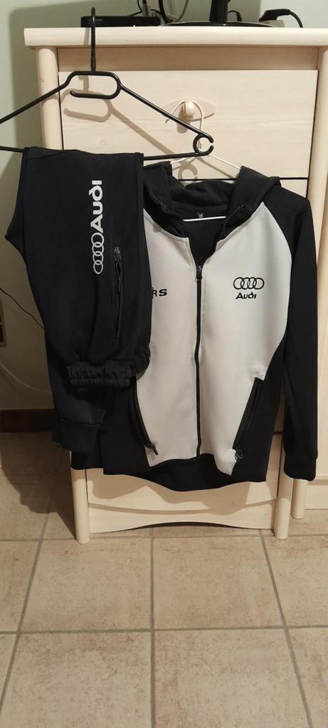 Ensemble trainning Audi taille xs, Enlèvement