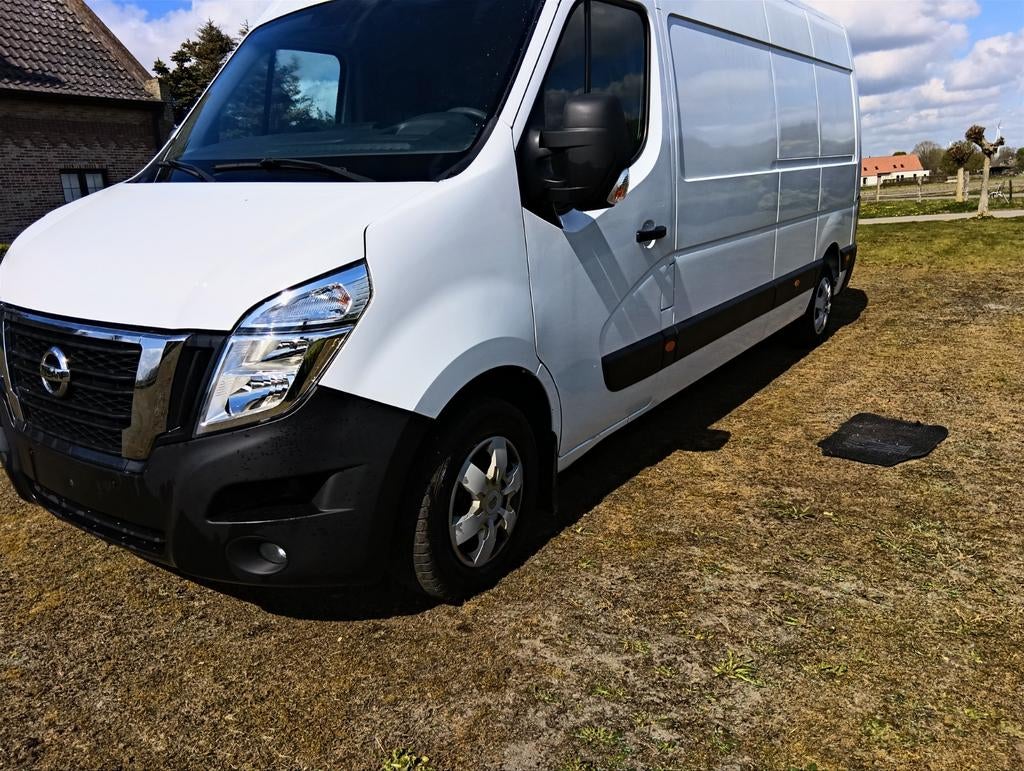 nissan, Auto's, Bestelwagens en Lichte vracht, Particulier, Te koop, Nissan, Trekhaak