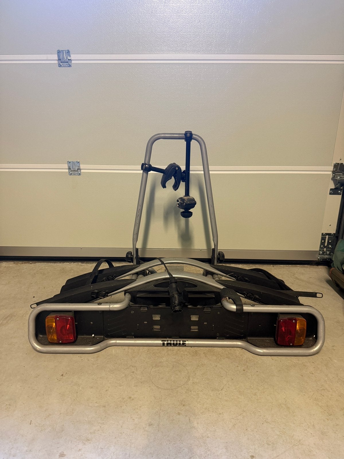 Thule fietsrek voor 2 fietsen, Auto diversen, Fietsendragers, Ophalen, 2 fietsen, Gebruikt, Trekhaakdrager