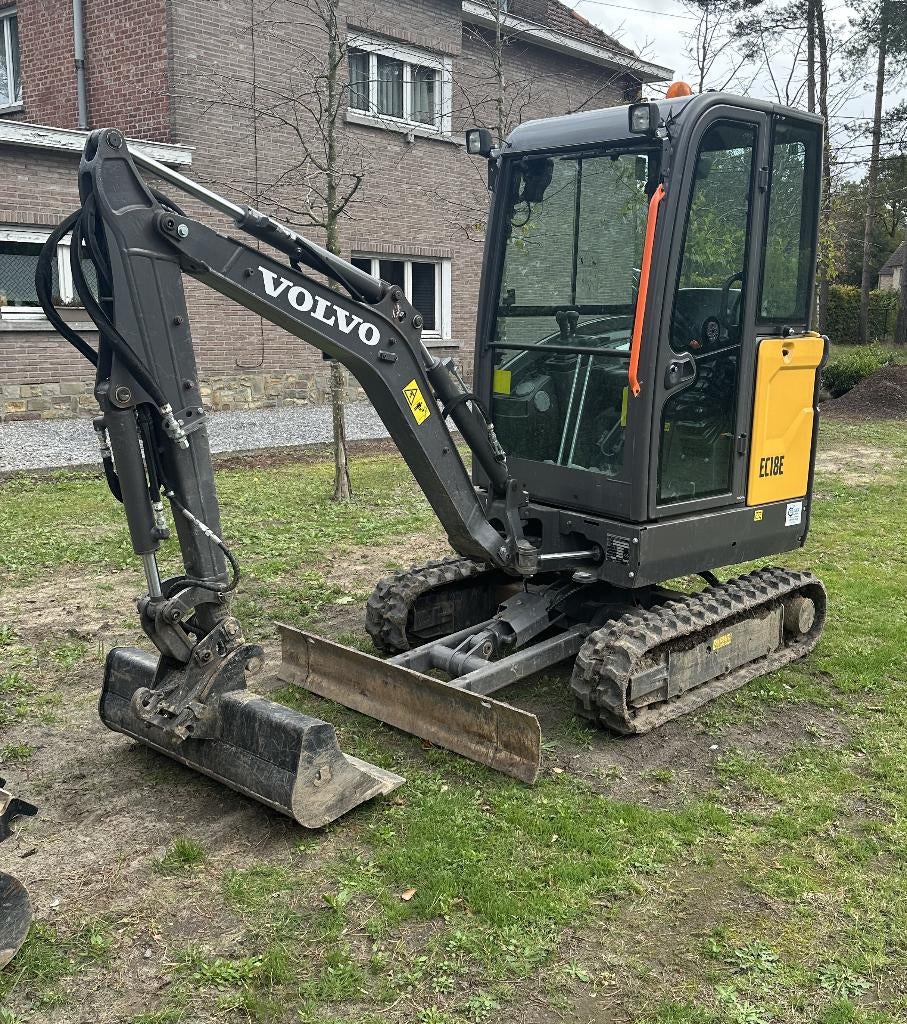 Verhuur Volvo EC18 graafmachine 1.8 Ton , gratis levering, Ophalen, Graafmachine