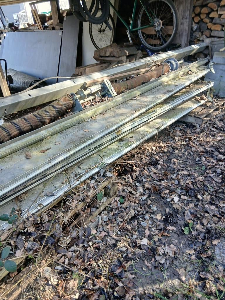 Porte sectionelle pour garage ou entrepôt, Enlèvement