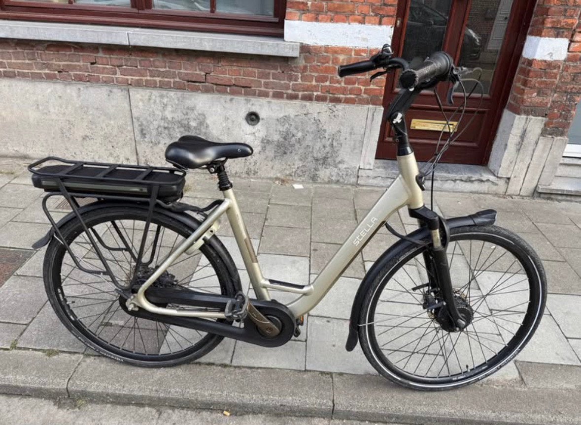 Stella Liverno Elektrische Dames fiets, Zo goed als nieuw, 51 tot 55 cm, 30 tot 50 km per accu, Ophalen