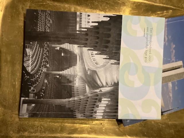 ARCHITECTUUR VAN DE20E EEUW TASCHEN  . Nederlands. 2005, Livres, Art & Culture | Architecture, Enlèvement ou Envoi, Taschen, Utilisé