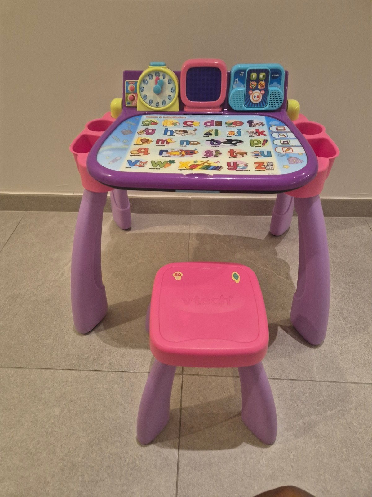 VTech interactieve 3-in-1 leertafel, Kinderen en Baby's, Ophalen, Gebruikt, 4 tot 6 jaar