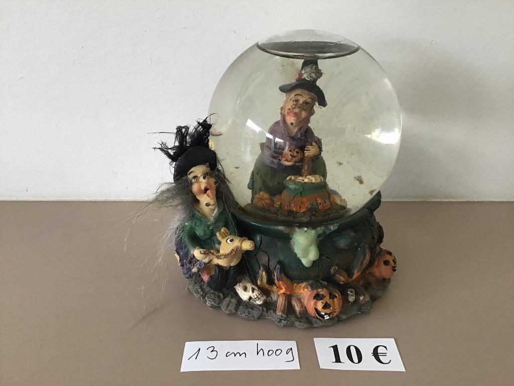 diverse Halloween beeldjes/heksen aan 10 € per stuk, Verzamelen, Ophalen of Verzenden, Zo goed als nieuw