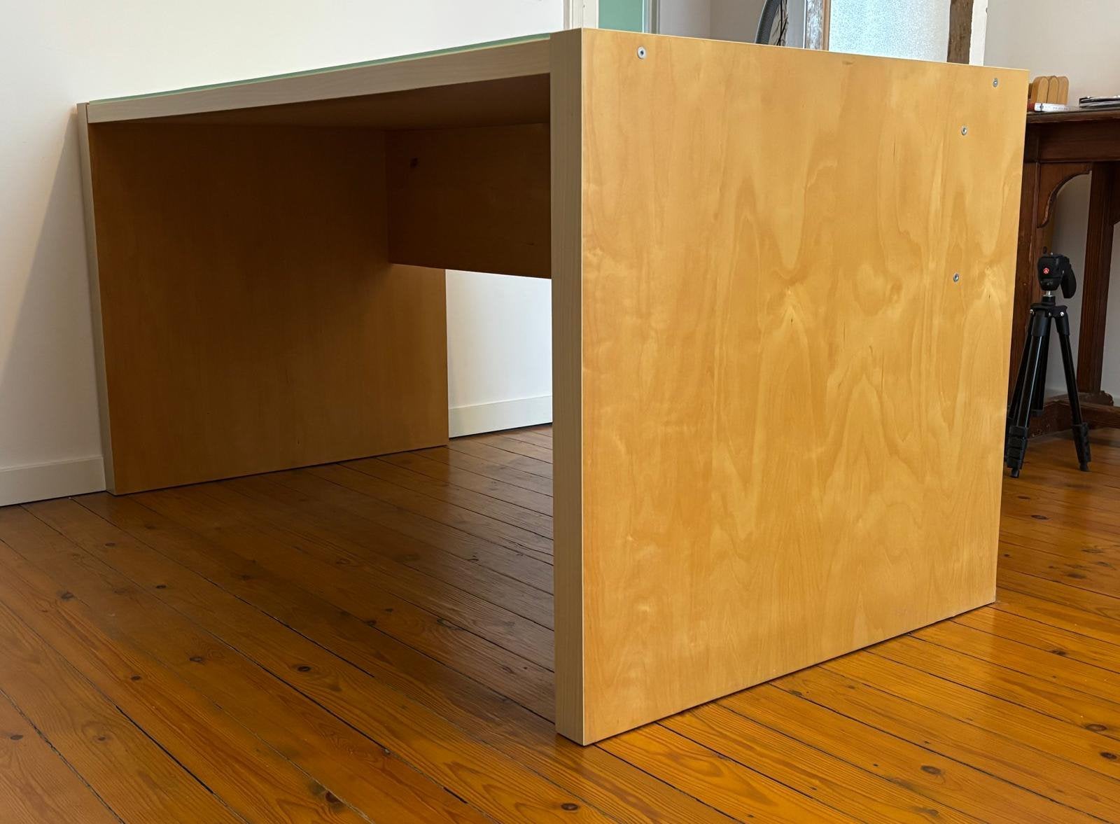 Bureau avec plateau en verre sablé, Bureau d'ordinateur, 150 cm, Enlèvement, IKEA