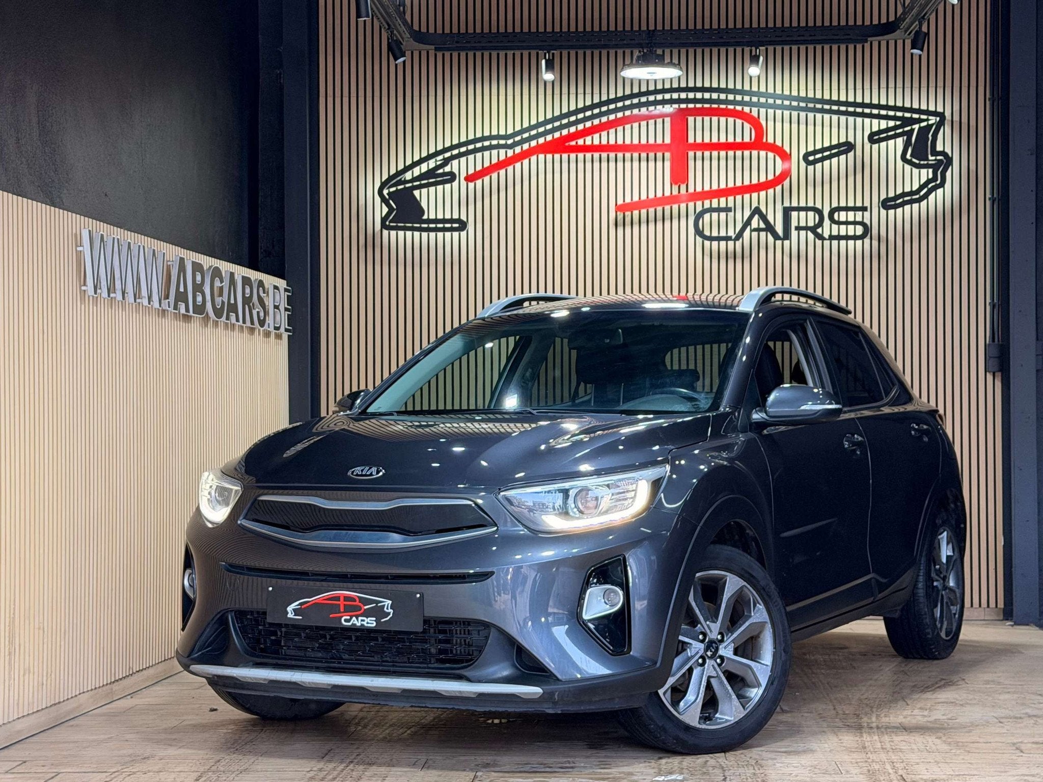 Kia Stonic 1.0 T * GARANTIE 12 MOIS * 1ER PROPRIETAIRE *, Argent ou Gris, Achat, 998 cm³, Euro 6