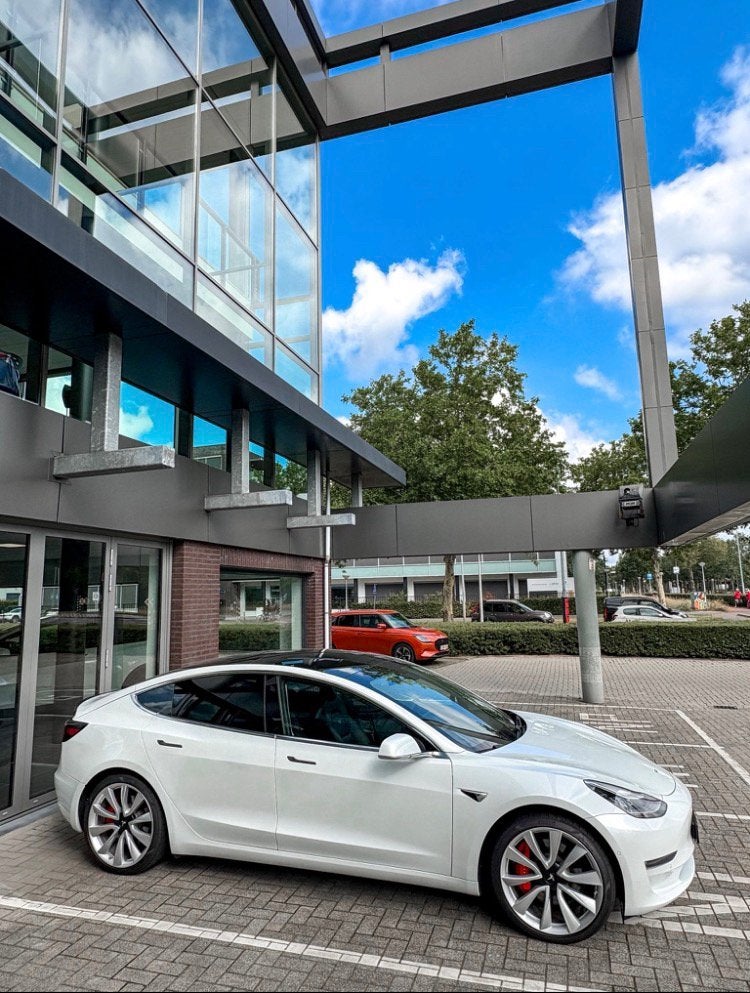 Tesla model 3 Performance 46000 km, Autos, Achat, Noir, 5 portes, Berline