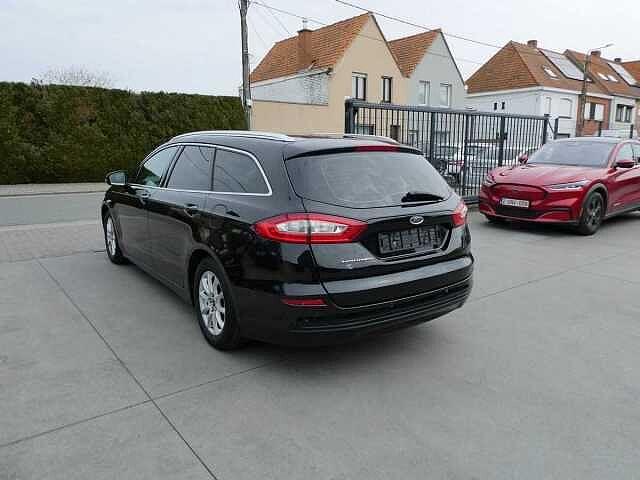 Ford Mondeo Break 1.6 TDCi 115pk Titanium '16 203000km, Autos, Ford, Achat, Entreprise, Mondeo, Boîte manuelle