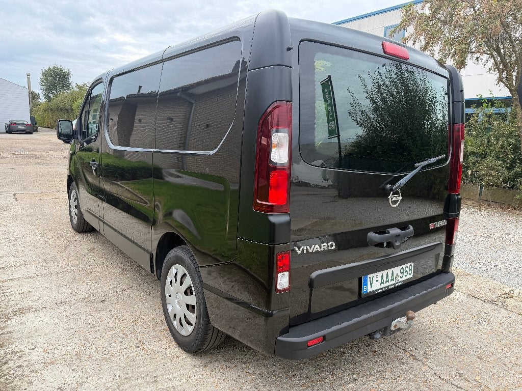 Opel Vivaro, Auto's, 4 deurs, Stof, 170 g/km, 4 cilinders