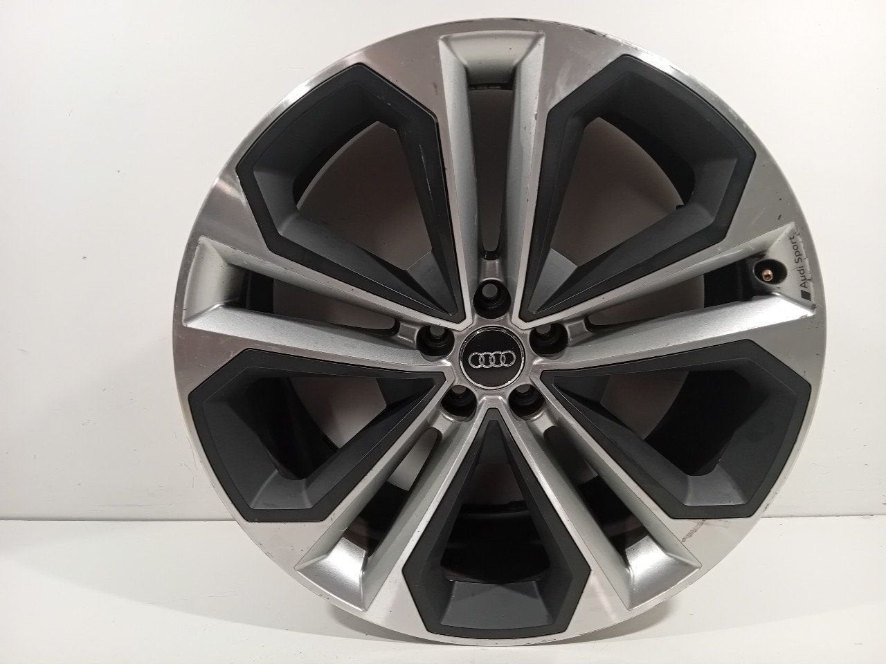 Velg Audi Q5, Onderdelen@venauto.nl, Van der Ven Autorecycling B.V., Gebruikt, Ettenseweg 76, 4706 PB Roosendaal, The Netherlands