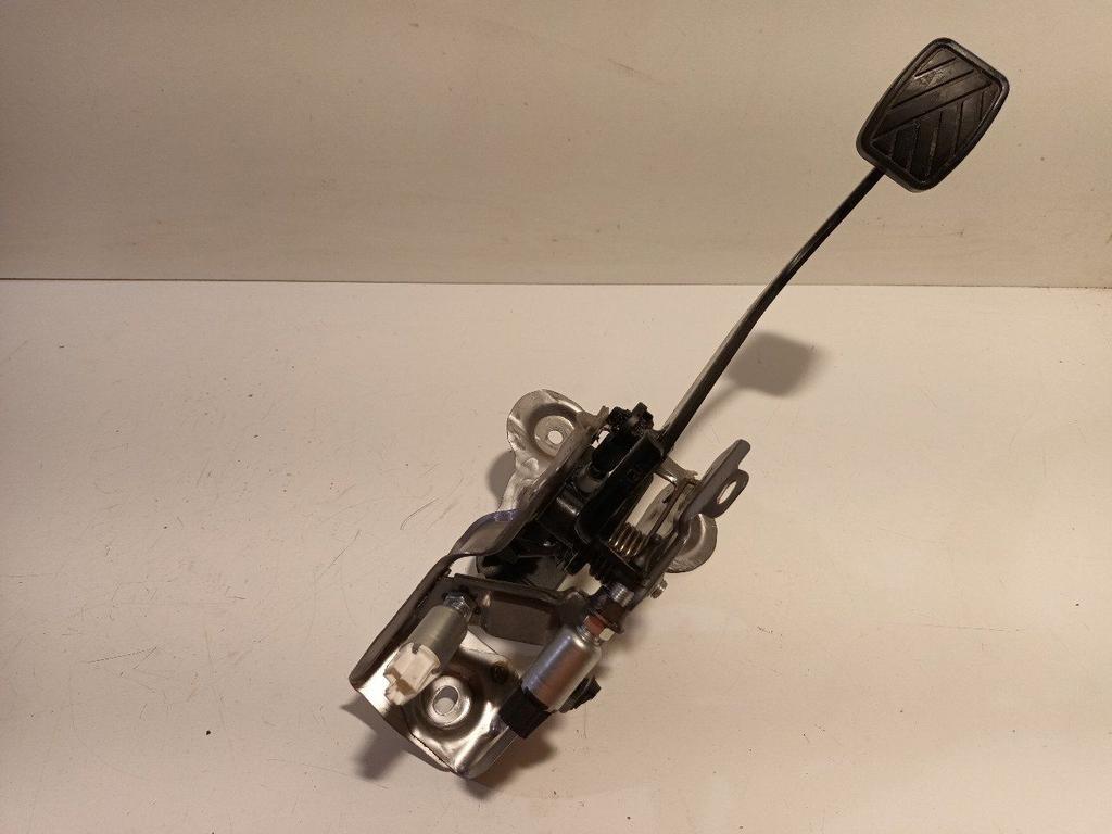 Koppelingspedaal Suzuki Swift, Onderdelen@venauto.nl, Van der Ven Autorecycling B.V., Gebruikt, Ettenseweg 76, 4706 PB Roosendaal, The Netherlands