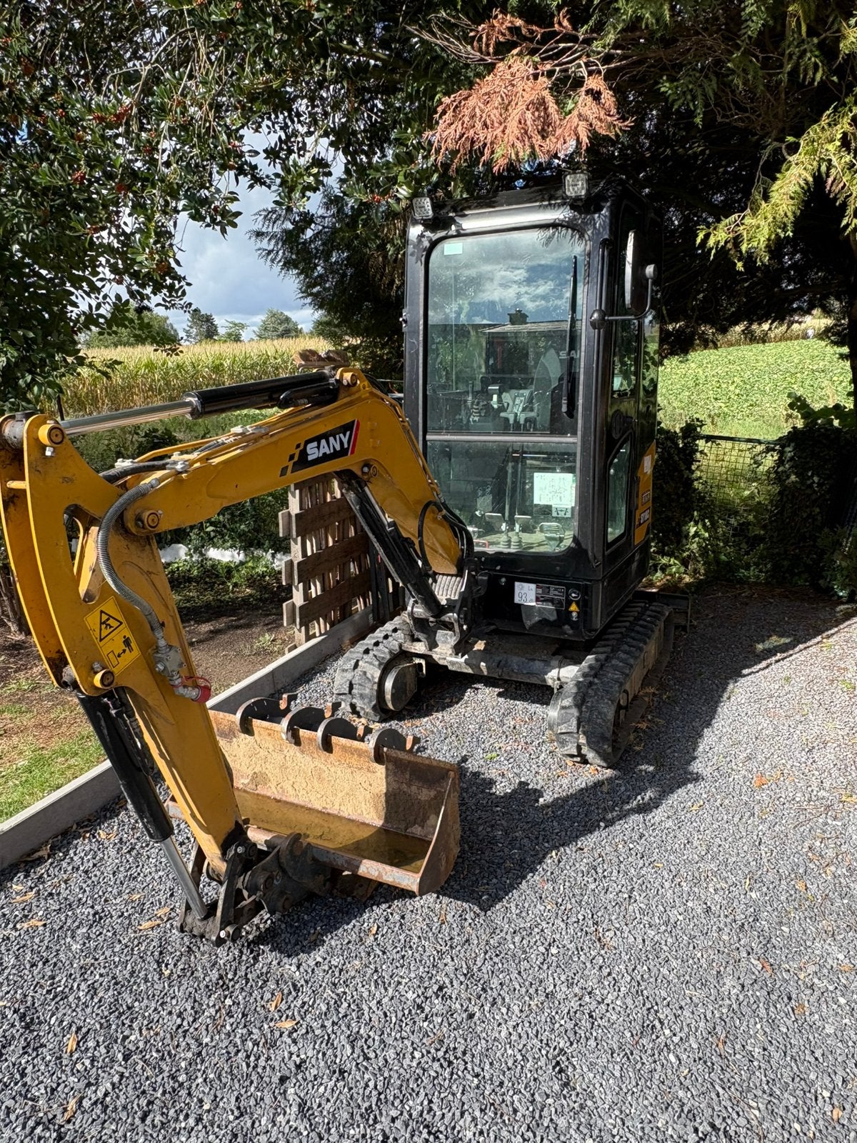 Grue /  mini-pelle Sany SY18C 17 500€ HTVA seulement 303H, Enlèvement, Grue