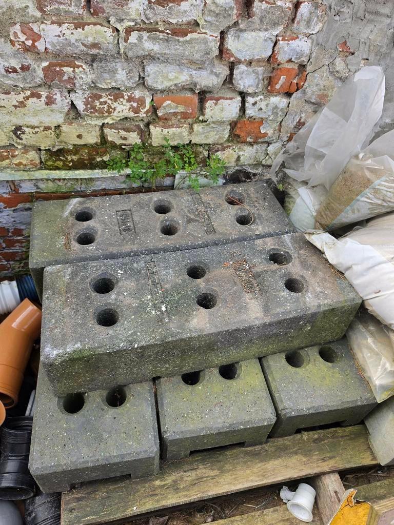 Plots pour barrièrres, Bricolage & Construction, Enlèvement, Comme neuf