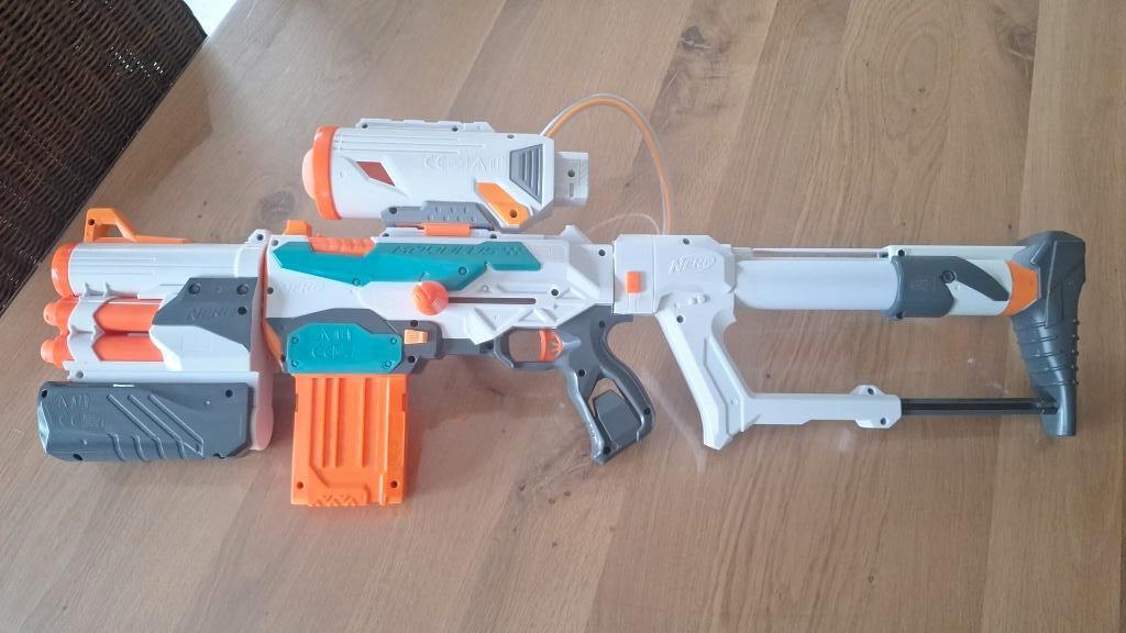 Nerf Modulus Tri-Strike inclusief originele doos, Enfants & Bébés, Jouets | Extérieur | Jeu d'action, Comme neuf, Enlèvement ou Envoi