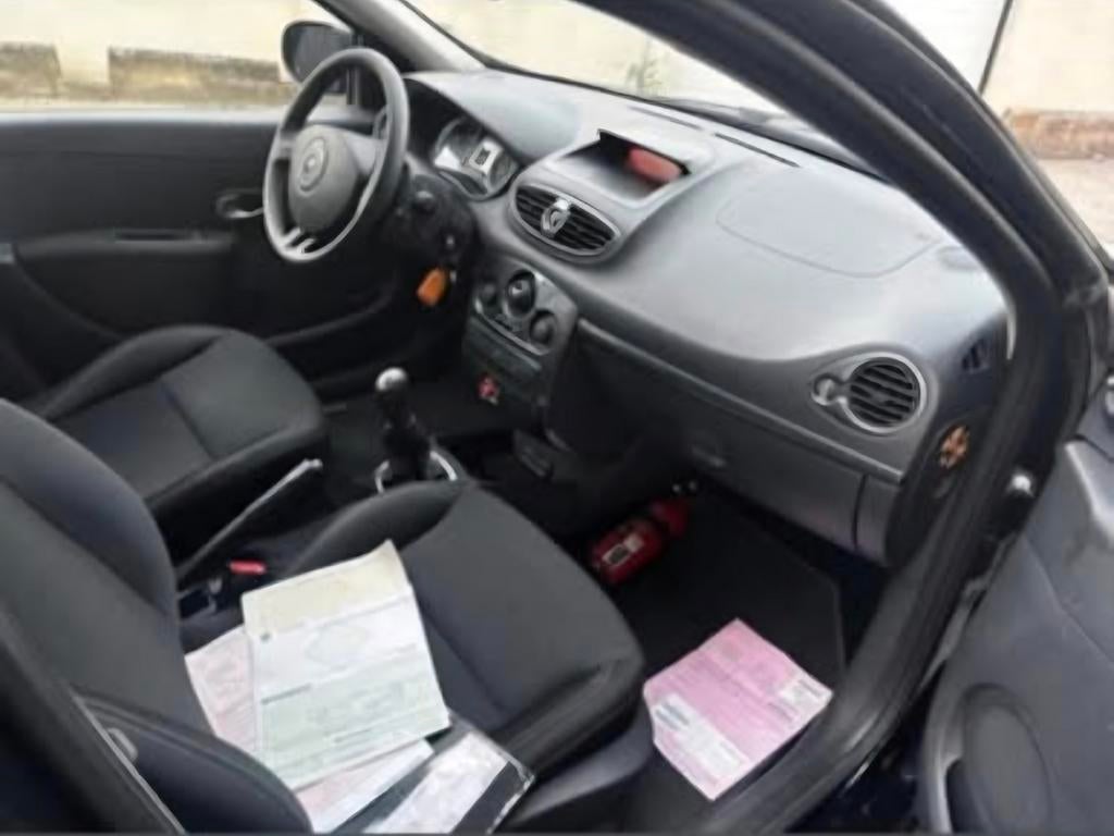 prachtig Renault clio 1.2 benzine super economie gekeurd, Autos, Achat, Radio, Particulier, Essence