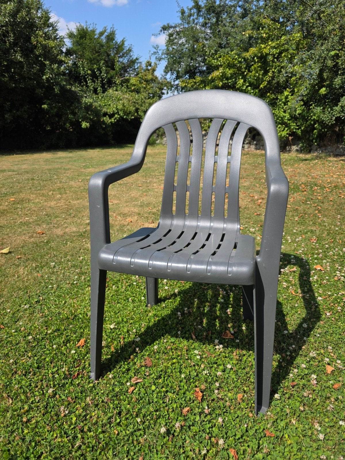 Lot de 11 chaises de jardin empilables avec accoudoirs, Enlèvement