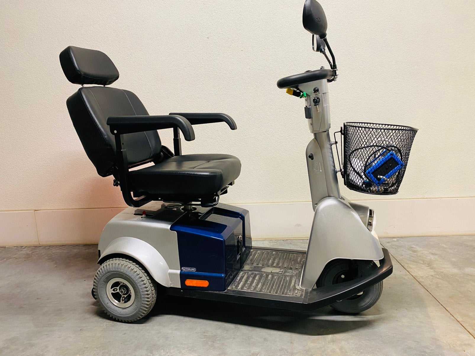 Scootmobiel Hanicare Calypos ÉTAT NEUF voiturette électrique, Divers, Chaises roulantes, Comme neuf, Fauteuil roulant électrique