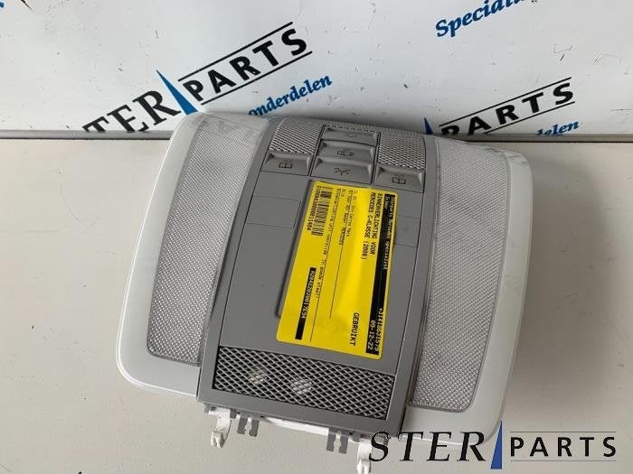 Eclairage intérieur avant d'un Mercedes C-Klasse, 3 mois de garantie, Utilisé, -, -