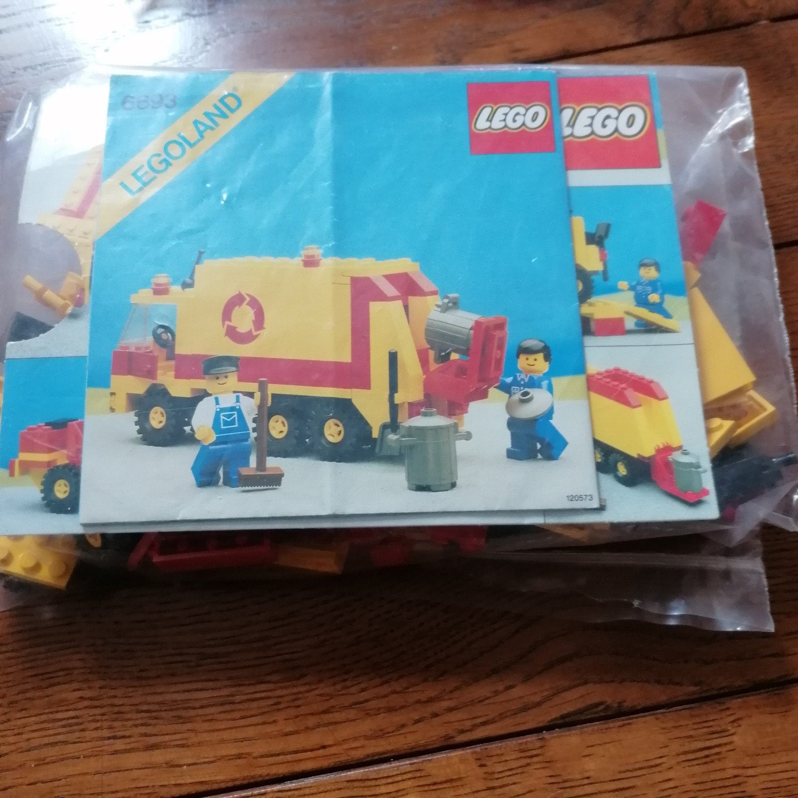 le camion poubelle, Enlèvement ou Envoi, Lego