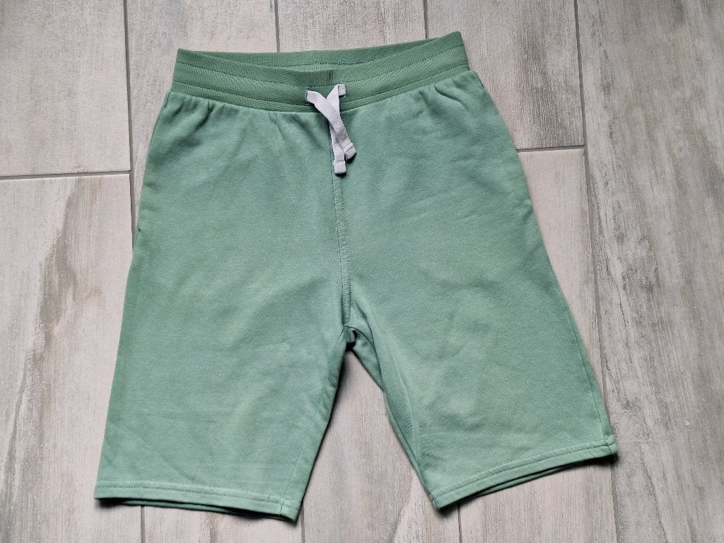 ★ M140 - Korte sportbroek, Ophalen of Verzenden, Zo goed als nieuw, Jongen, Broek