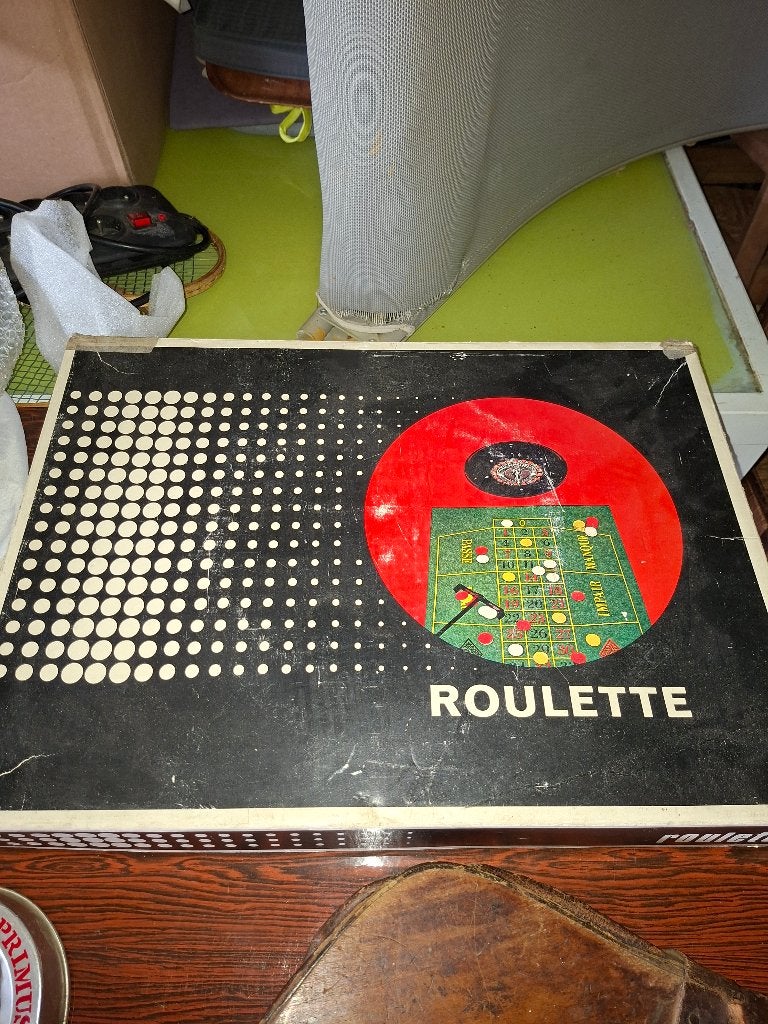 Jeux la roulette, Trois ou quatre joueurs, Enlèvement ou Envoi, Utilisé